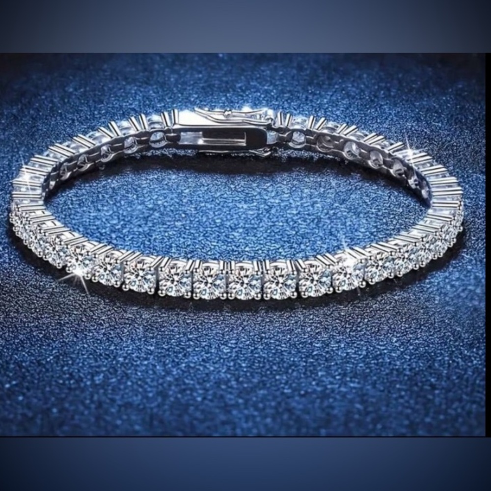 NWT 5 carat STUNNING Silver 3mm Moissanite Tennis Bracelet - Picture 3 of 7